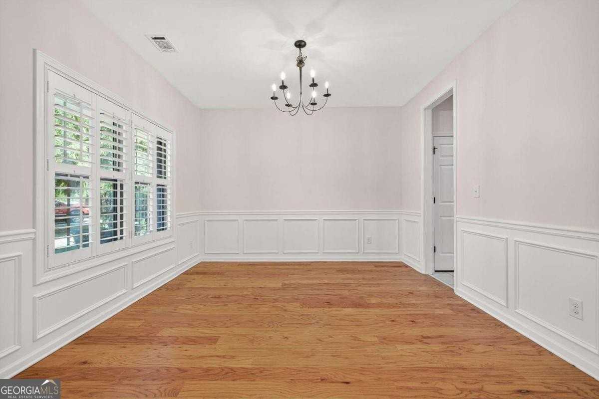 1931 Gregory Run Ne - Photo 4 of 33