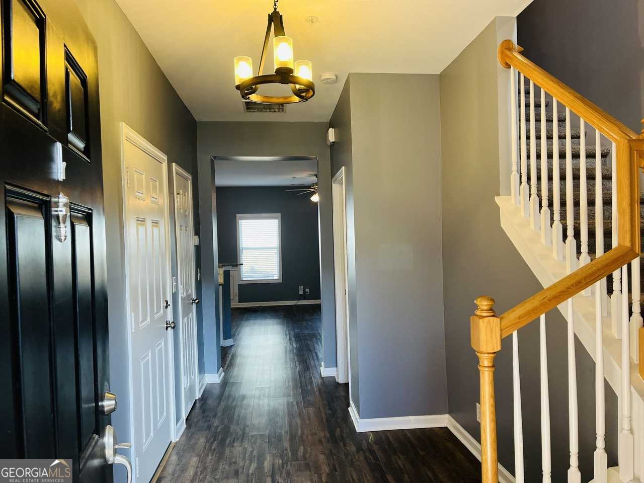 144 Granite Way - Photo 2 of 23