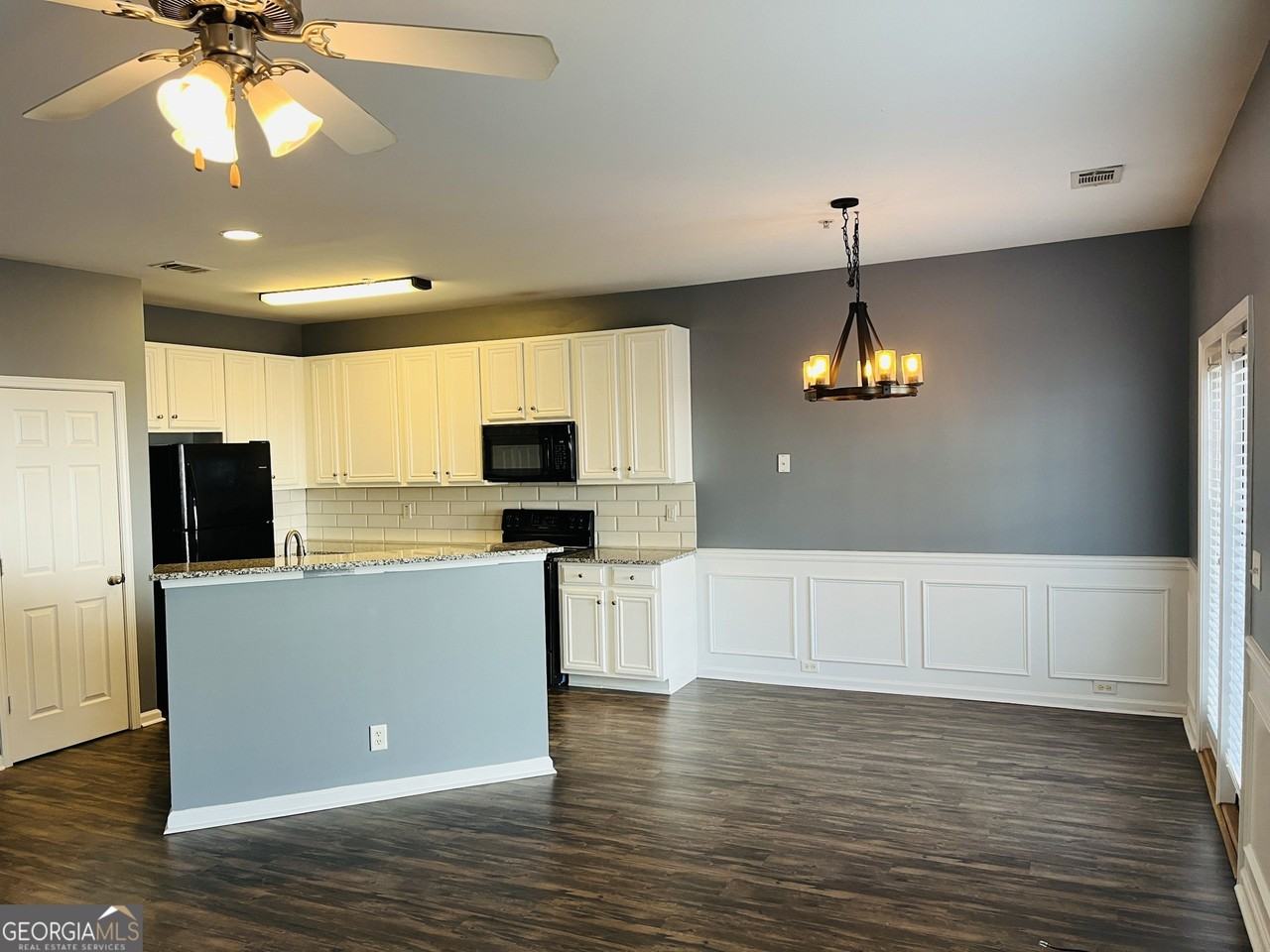 144 Granite Way - Photo 4 of 23