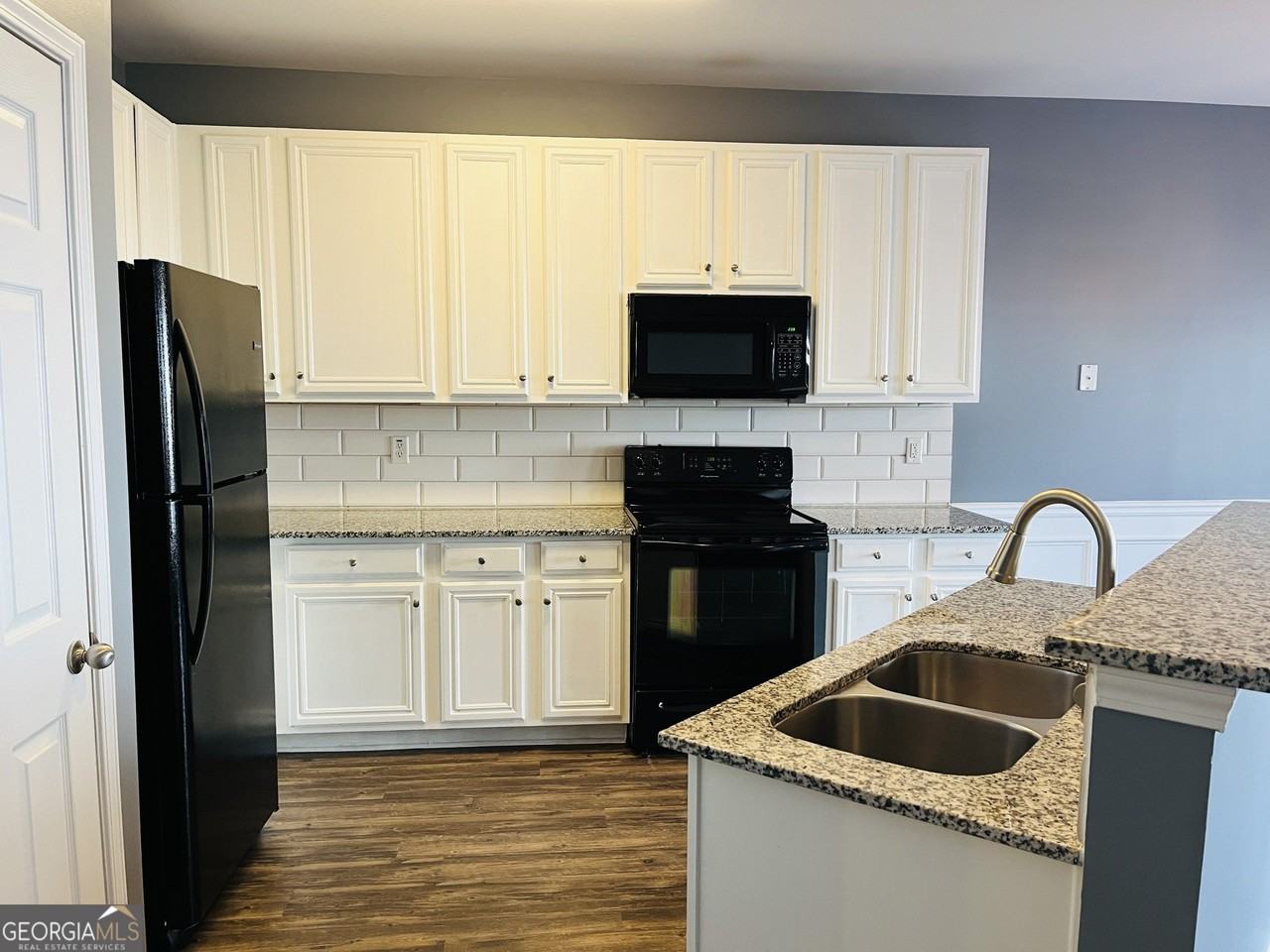 144 Granite Way - Photo 7 of 23