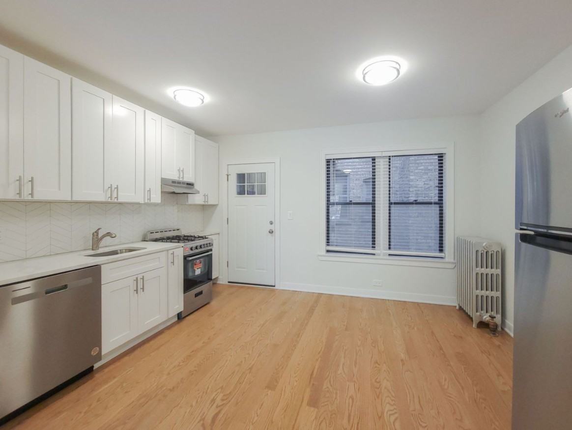 W Montrose Ave & Ashland Ave - Photo 2 of 8