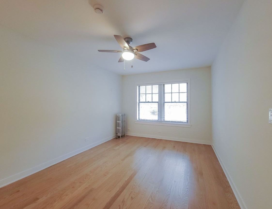 W Montrose Ave & Ashland Ave - Photo 5 of 8