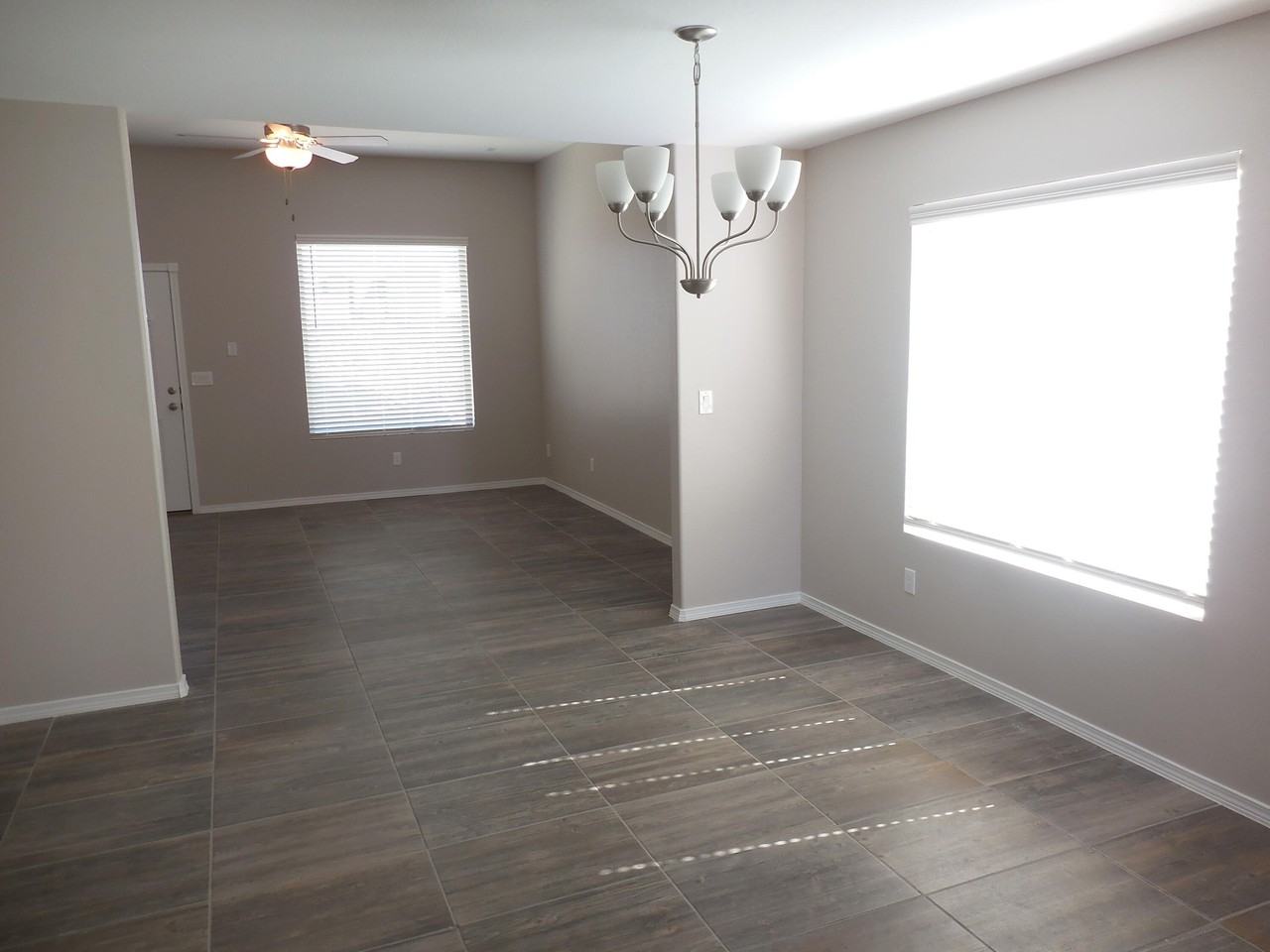 963 Aircoupe Way - Photo 7 of 28