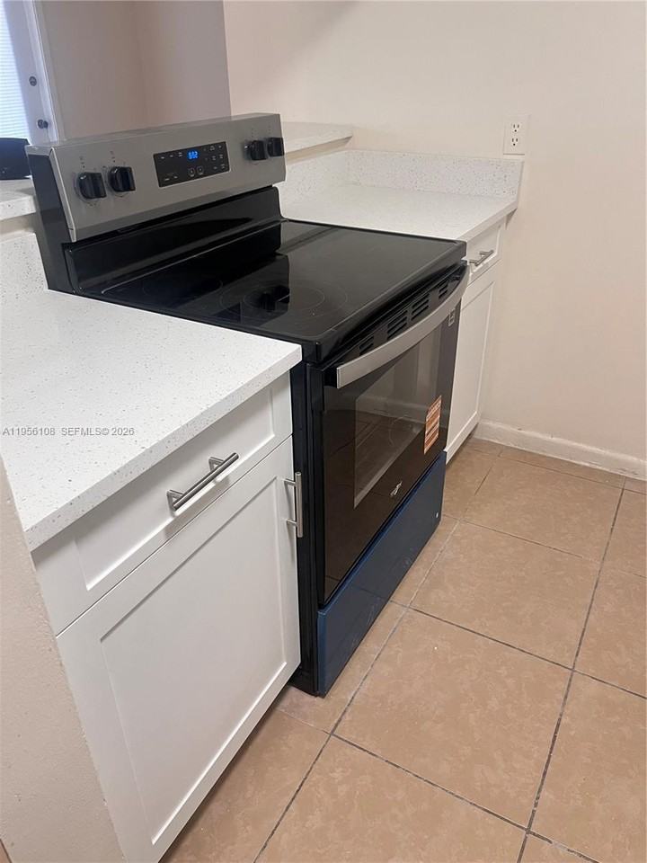 4281 West McNab Road #10 - Photo 4 of 15