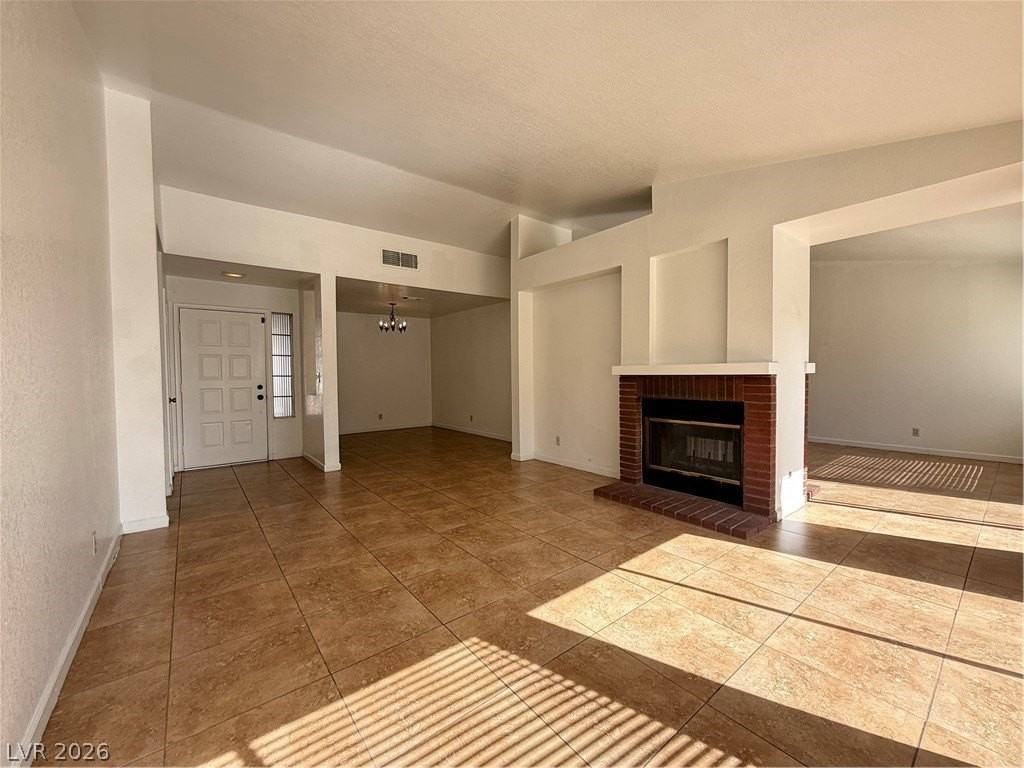 6725 Trammel Ct - Photo 3 of 28