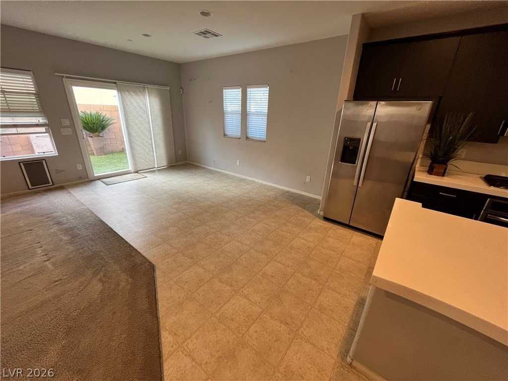 401 Ambitious St - Photo 4 of 25