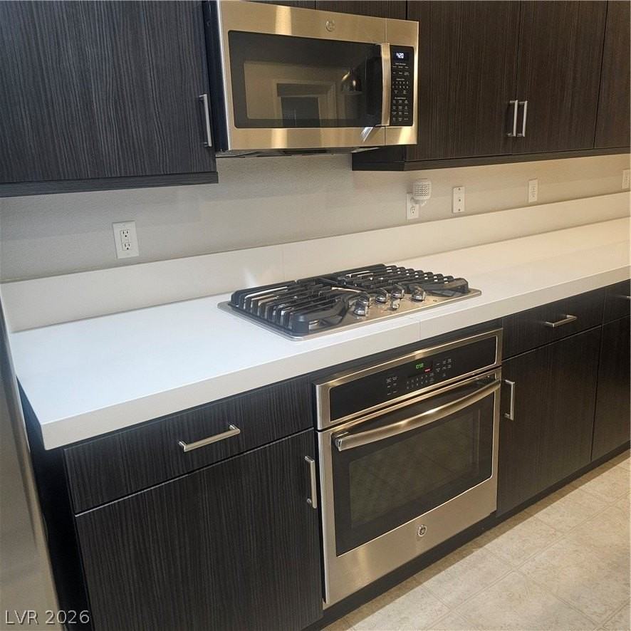 401 Ambitious St - Photo 5 of 25