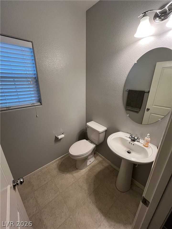 401 Ambitious St - Photo 7 of 25