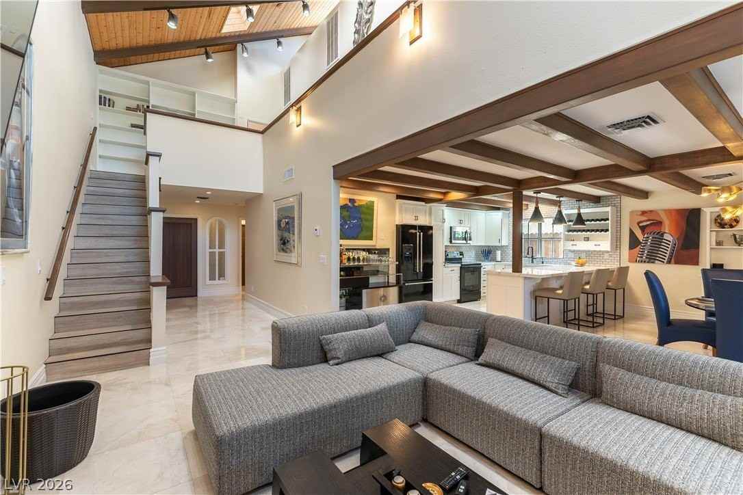 2845 Queens Courtyard Dr - Photo 7 of 50