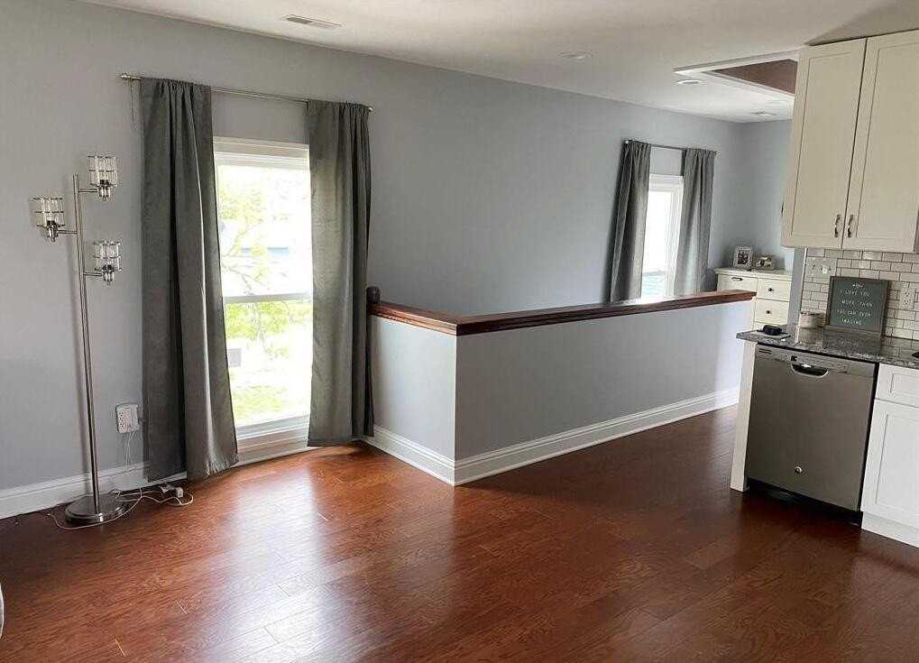 412 Starkweather St Ste B - Photo 3 of 18