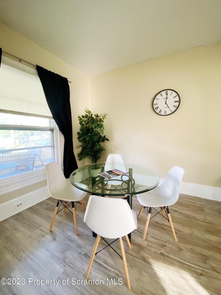 1111 Bryn Mawr St - Photo 2 of 16