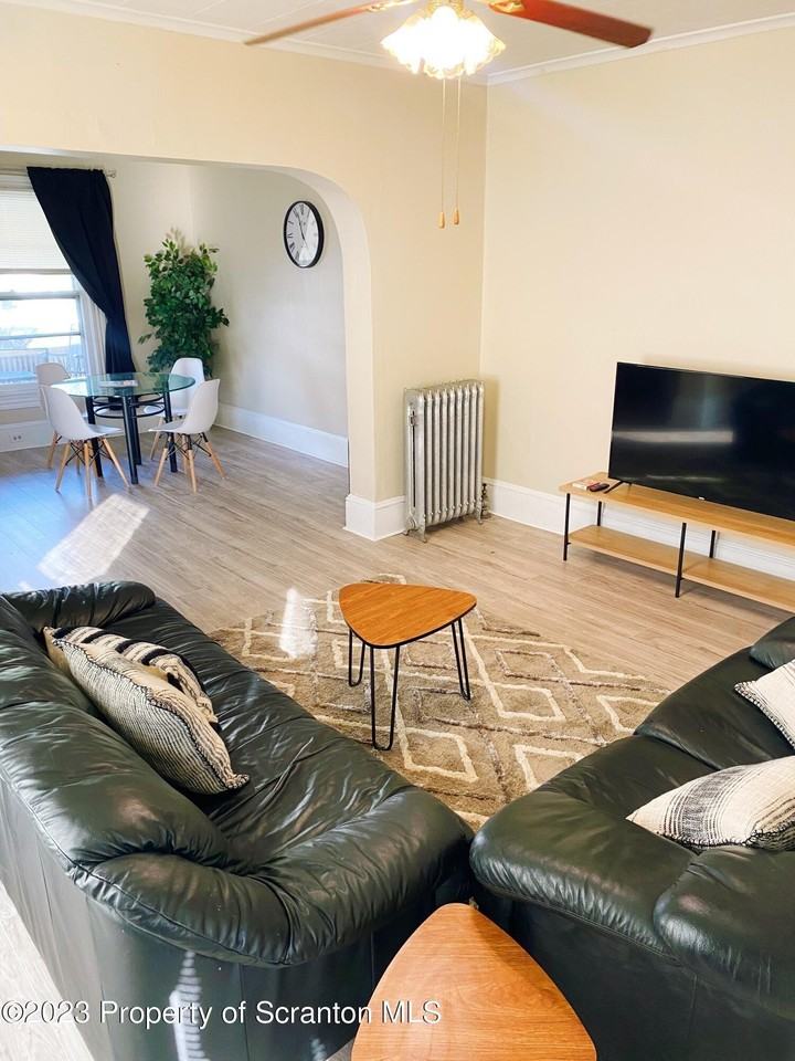 1111 Bryn Mawr St - Photo 3 of 16