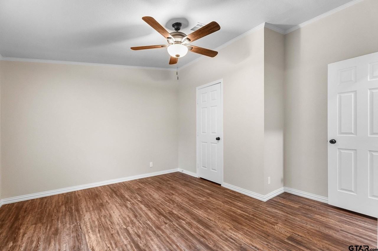 280 Fm 315 S - Photo 6 of 24