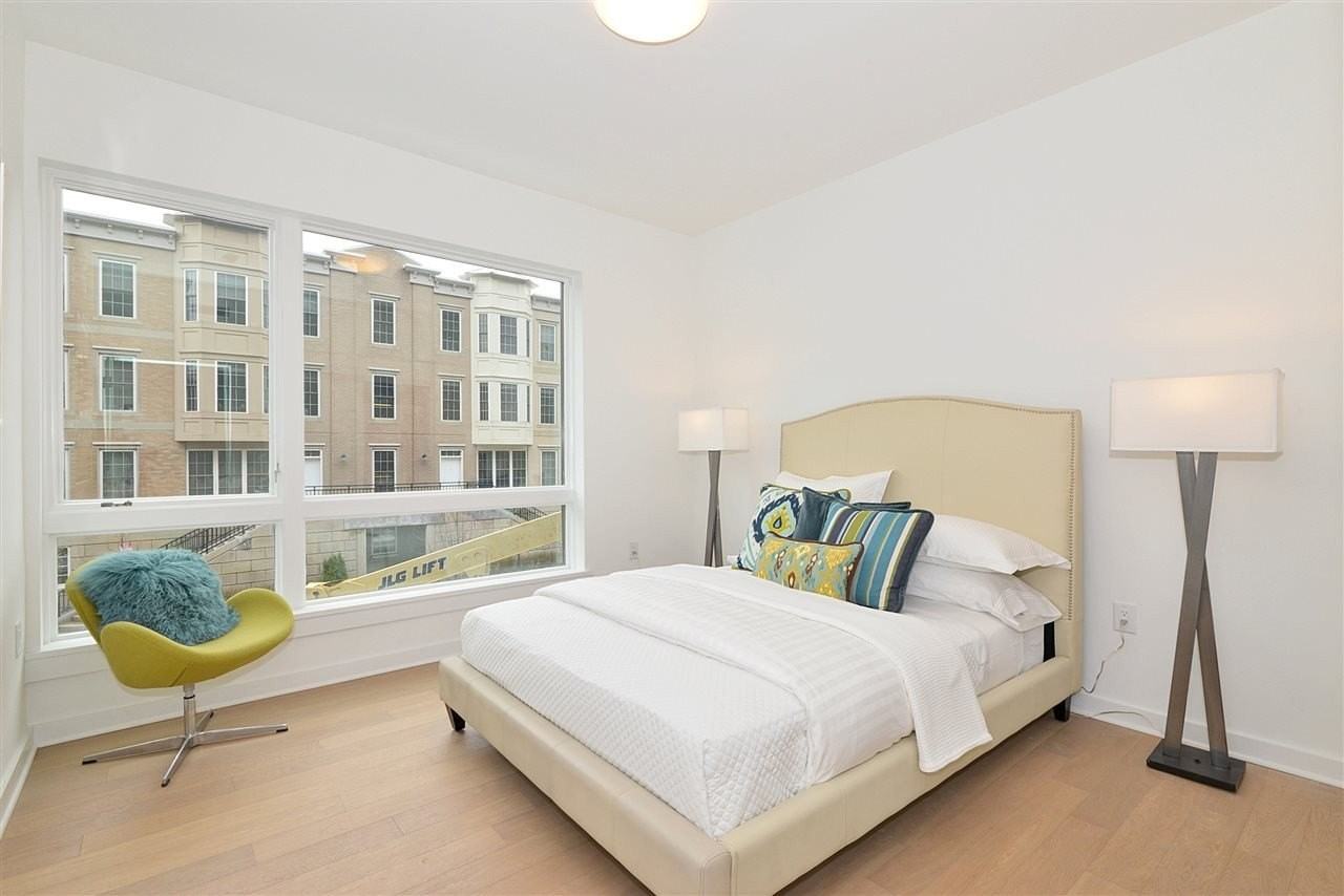 600 Harrison St #603 - Photo 7 of 15