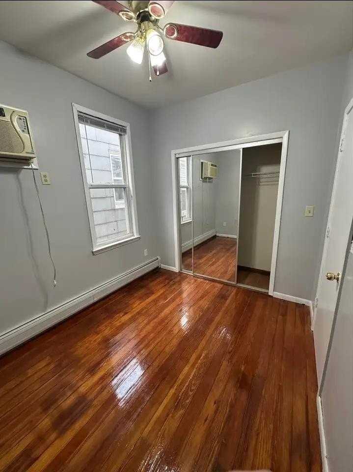 71 W 16th St #2 - Photo 3 of 9