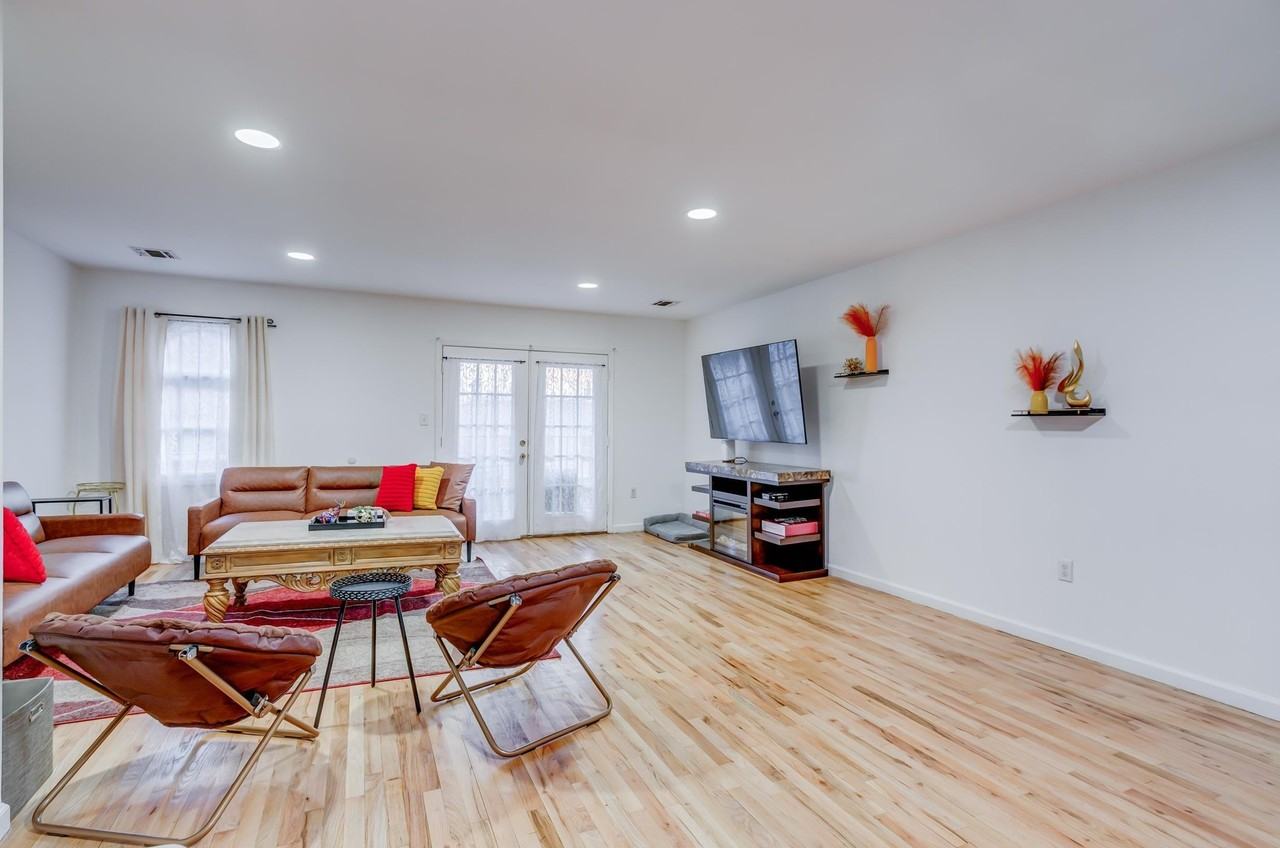 34 Pamrapo Ave #2 - Photo 2 of 20