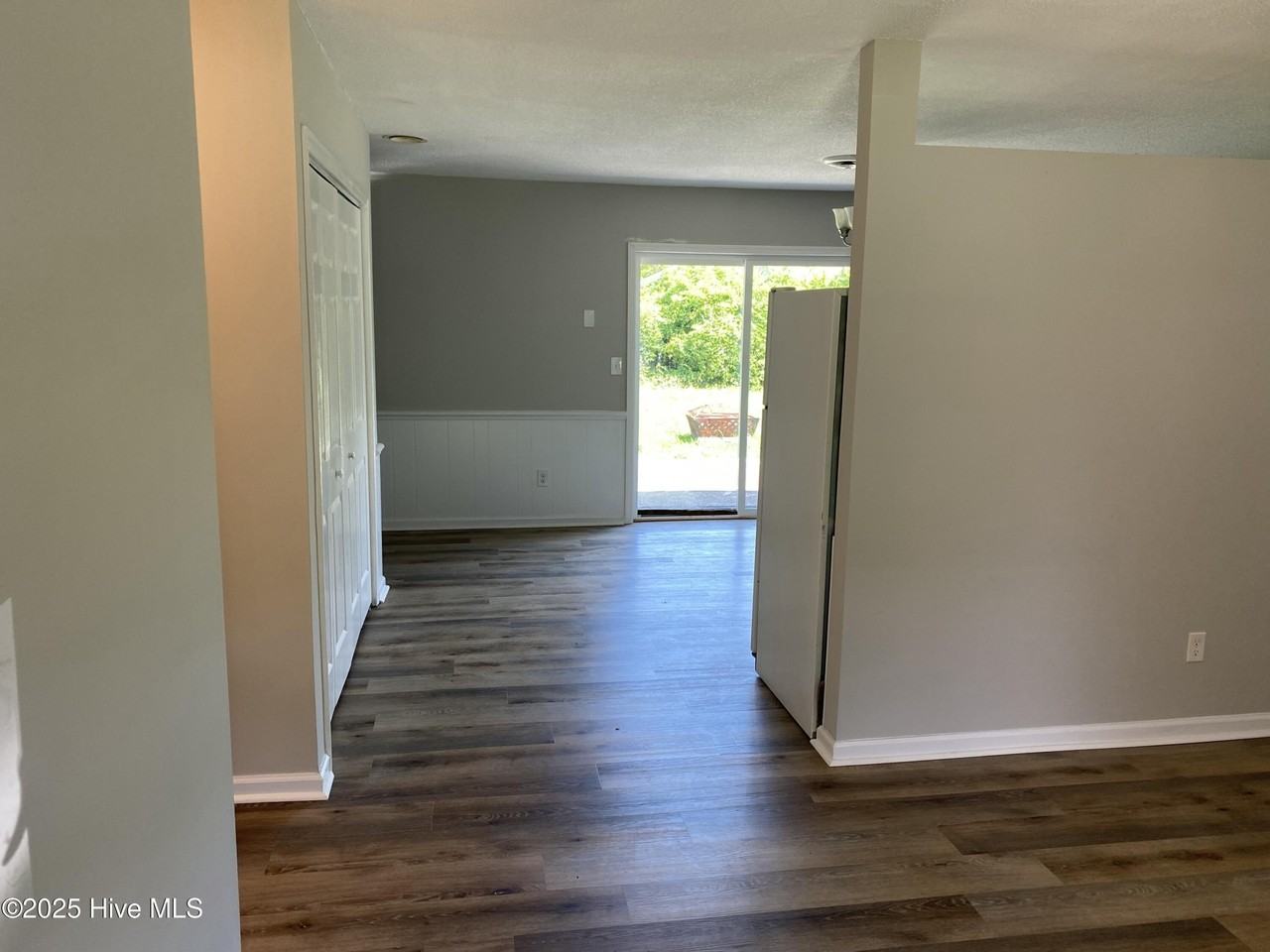 201 El Ogden Dr - Photo 2 of 17