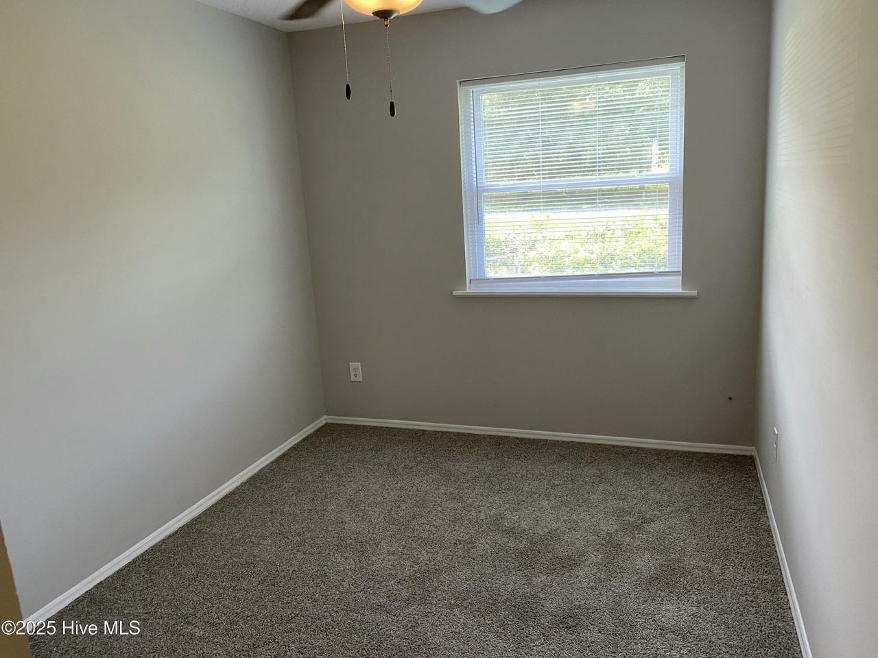 201 El Ogden Dr - Photo 7 of 17