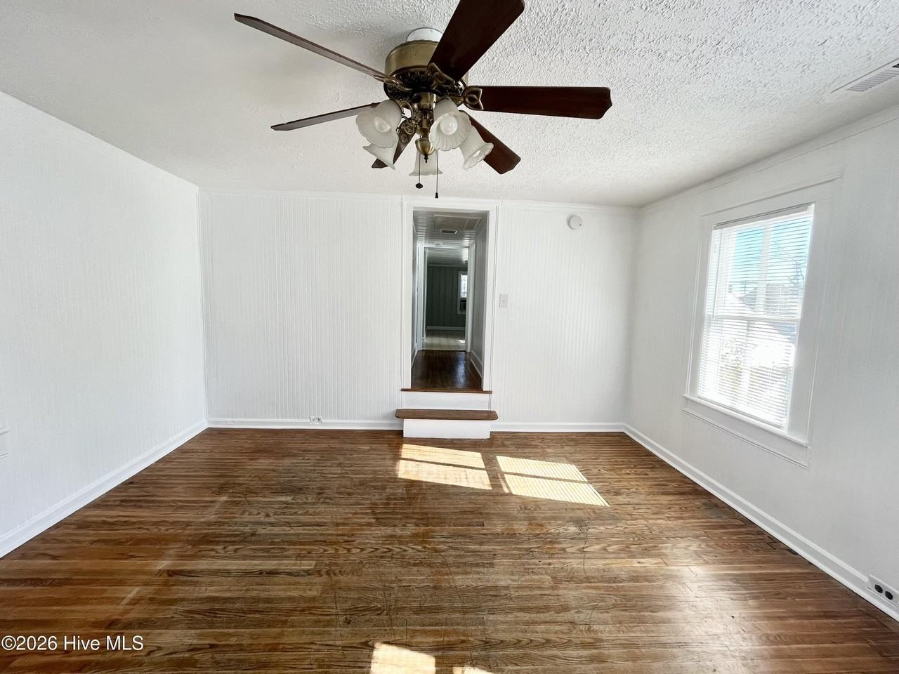 301 W Fearing St Unit B - Photo 2 of 7