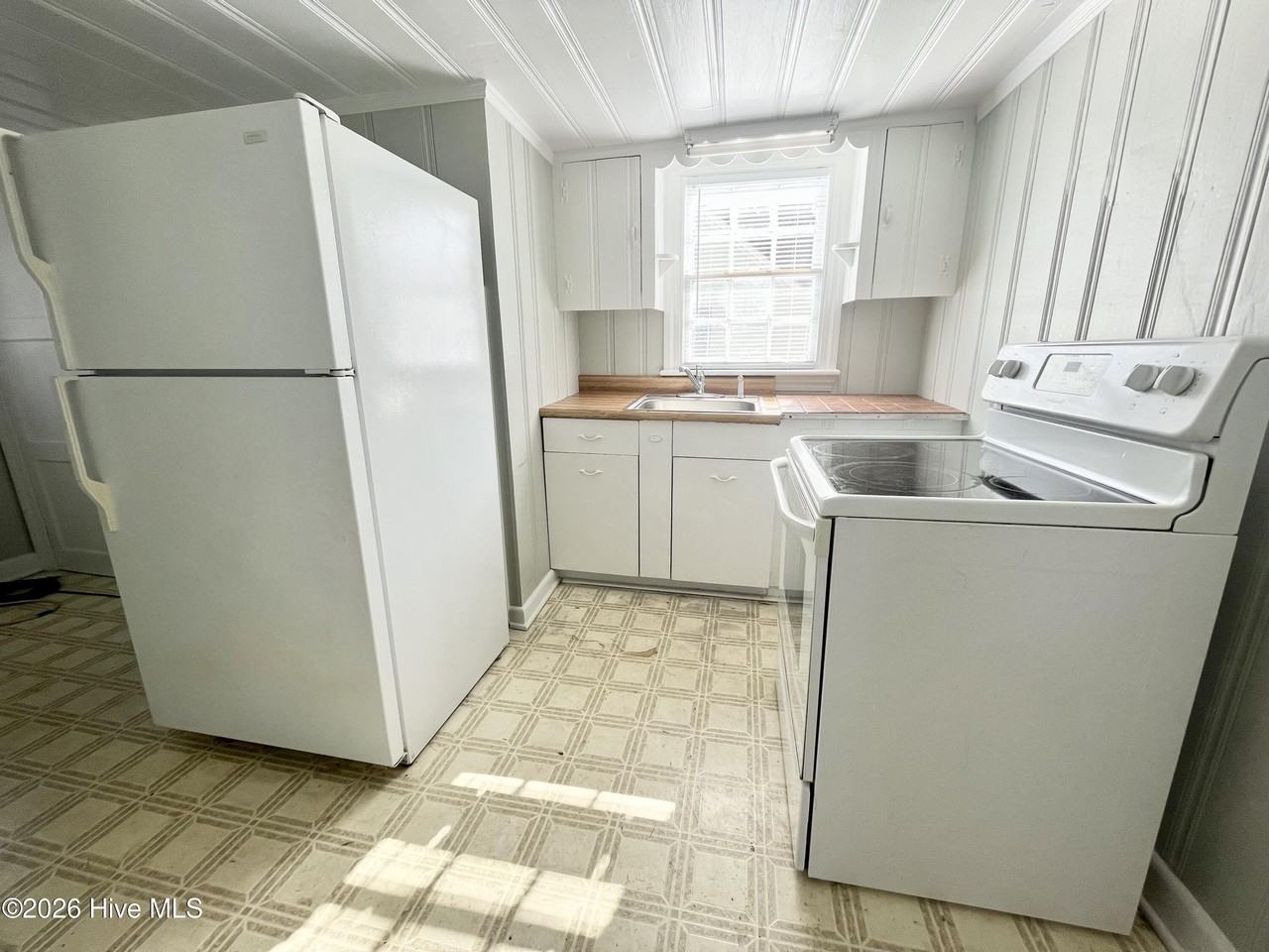 301 W Fearing St Unit B - Photo 5 of 7