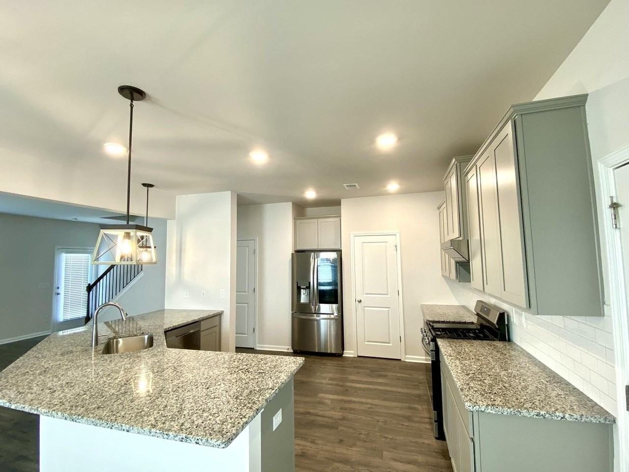 601 Count Fleet Ct - Photo 7 of 26