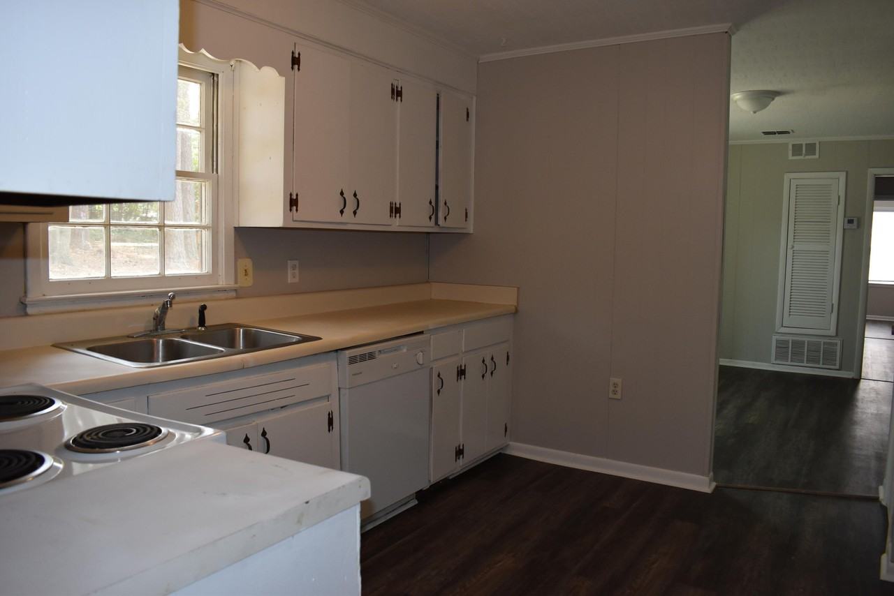 2210 Mura Dr - Photo 4 of 20