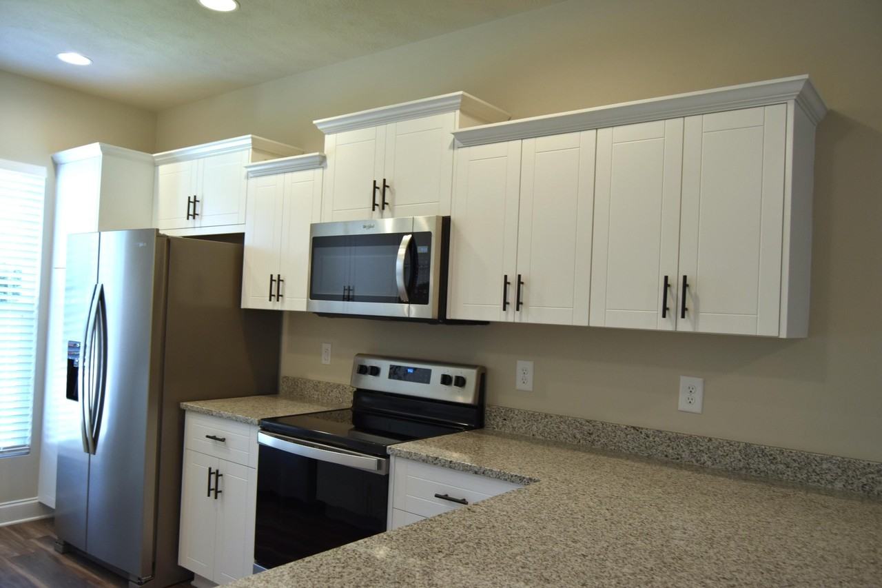 526 Hardy Pt - Photo 3 of 22