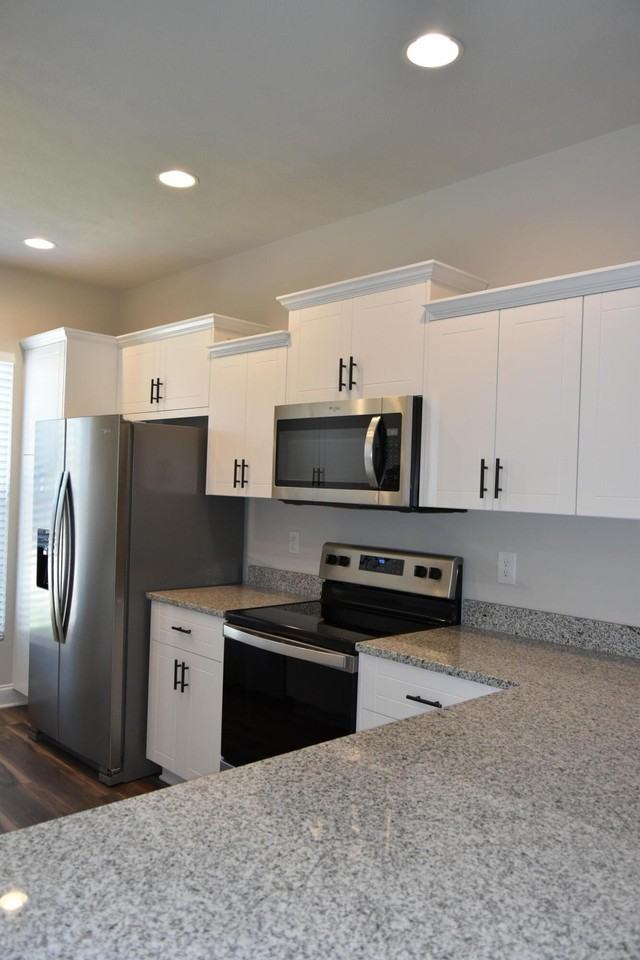 526 Hardy Pt - Photo 4 of 22