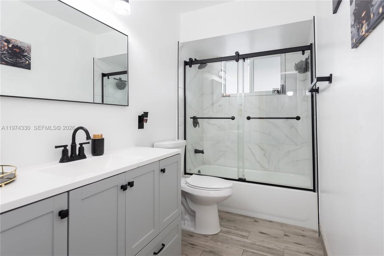 Hayes St - Photo 3 of 8