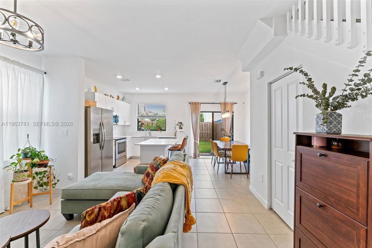 11755 Sw 246th Ter - Photo 4 of 8