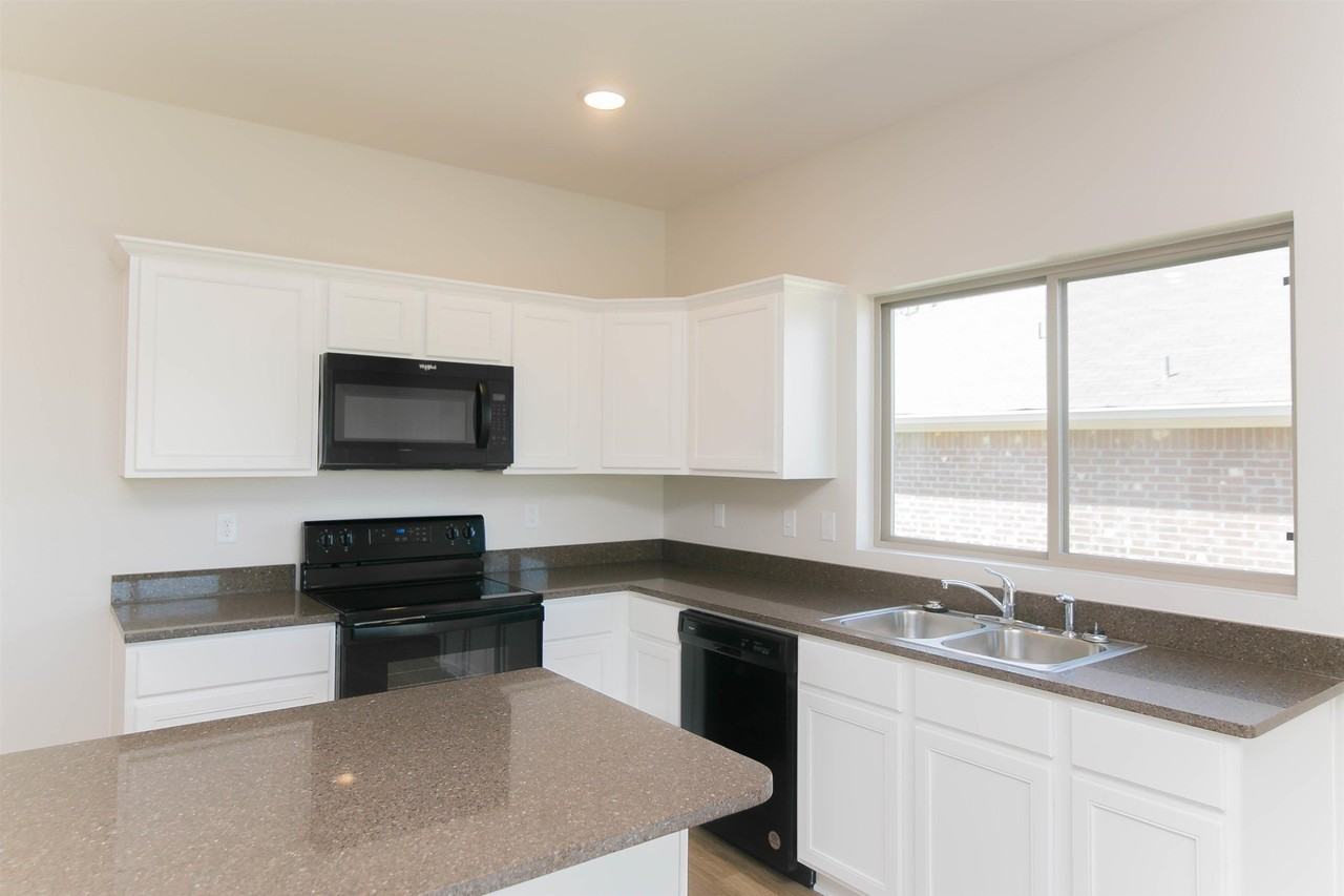 1132 Mission Creek Dr - Photo 3 of 21