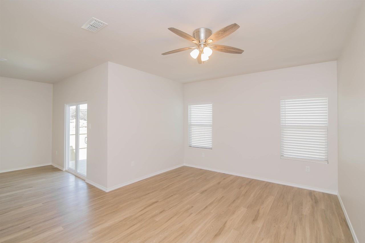 1132 Mission Creek Dr - Photo 5 of 21