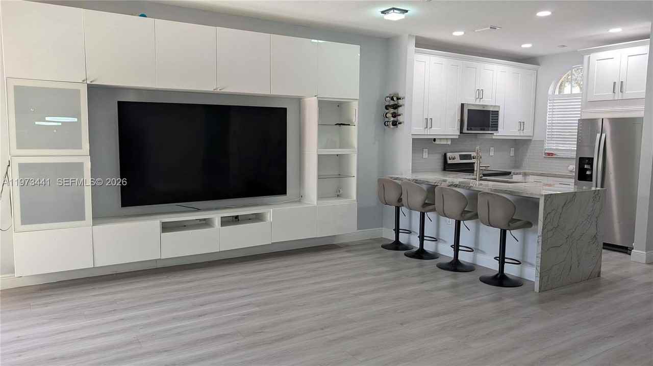 14114 Sw 51st Ln - Photo 2 of 8