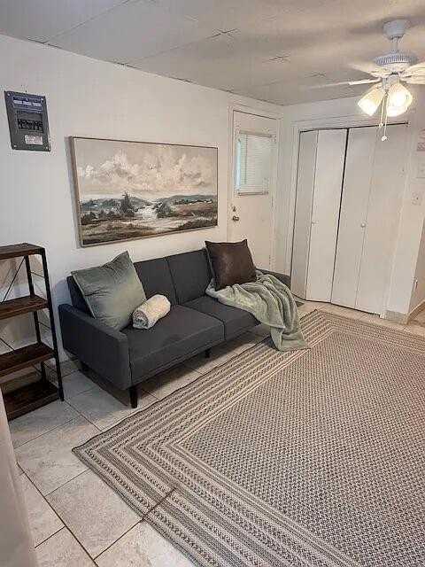 2819 37th St Unit Rear - Photo 3 of 5