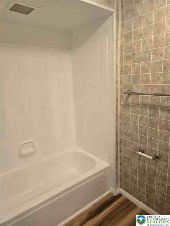 2066 Grape St - Photo 5 of 12