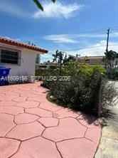 101 Sw 17th Ave - Photo 3 of 8