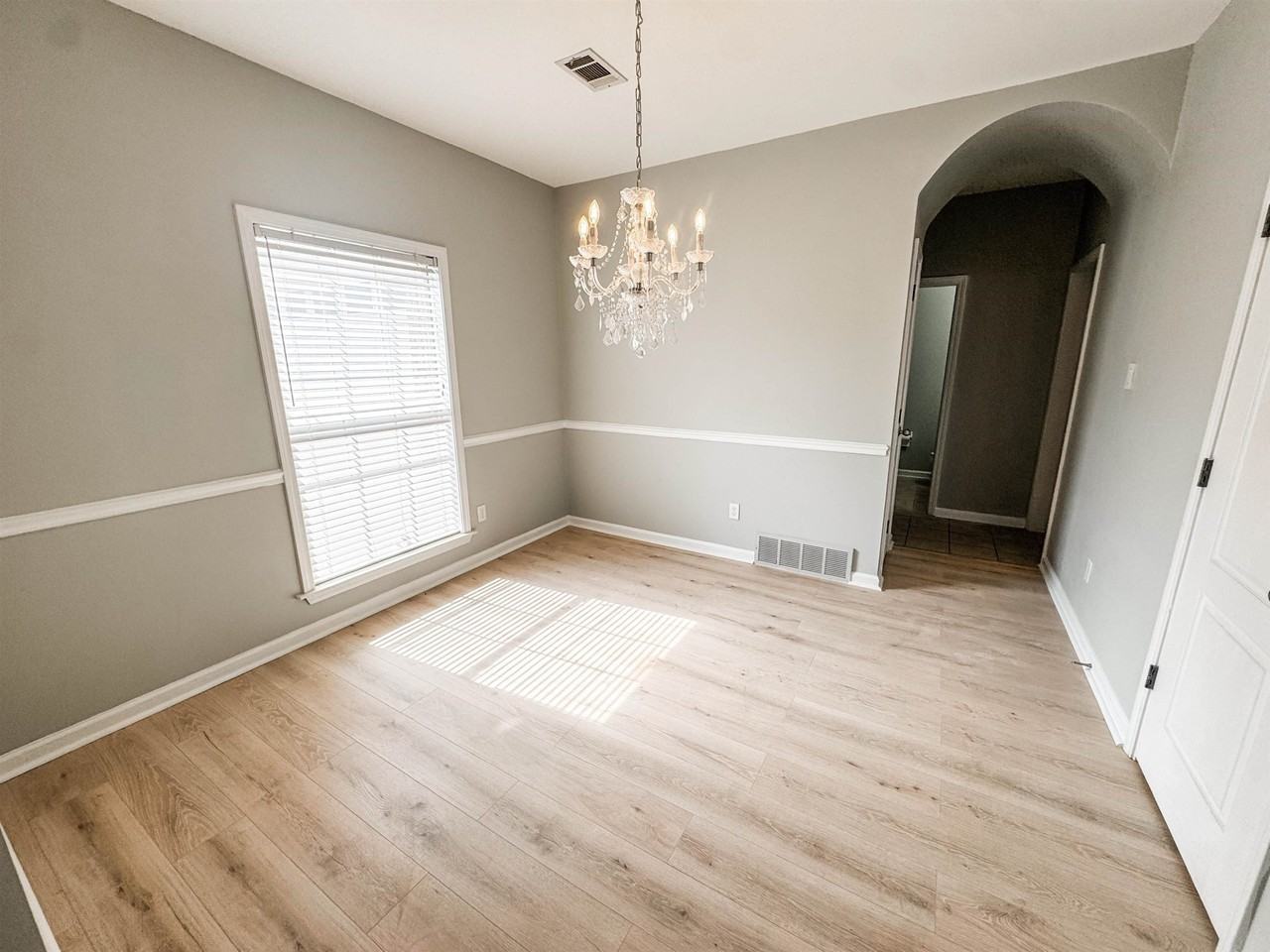 9288 S Fairmont Cir - Photo 3 of 14