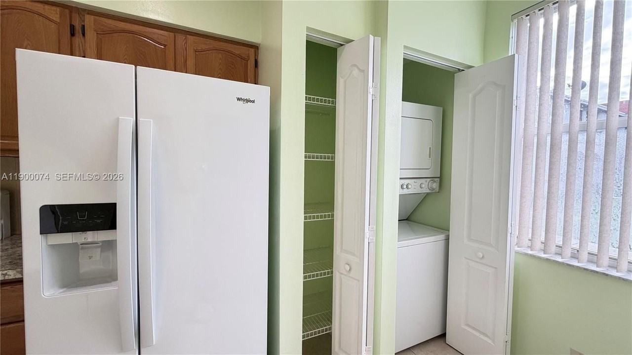 870 Ne 212th Ter #4 - Photo 6 of 17