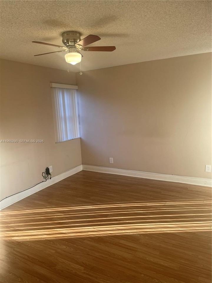 2191 Bayberry Dr #2191 - Photo 5 of 39