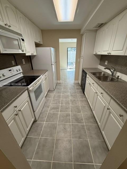3326 Farragut St #6D - Photo 7 of 25