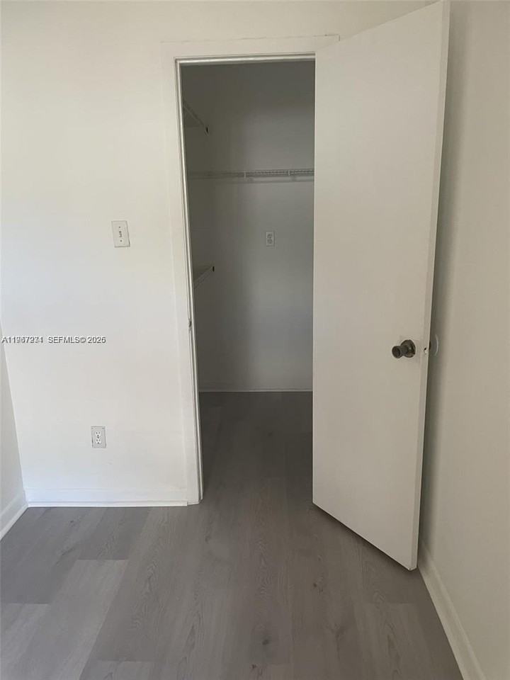 15290 Sw 106th Ln #308 - Photo 5 of 7