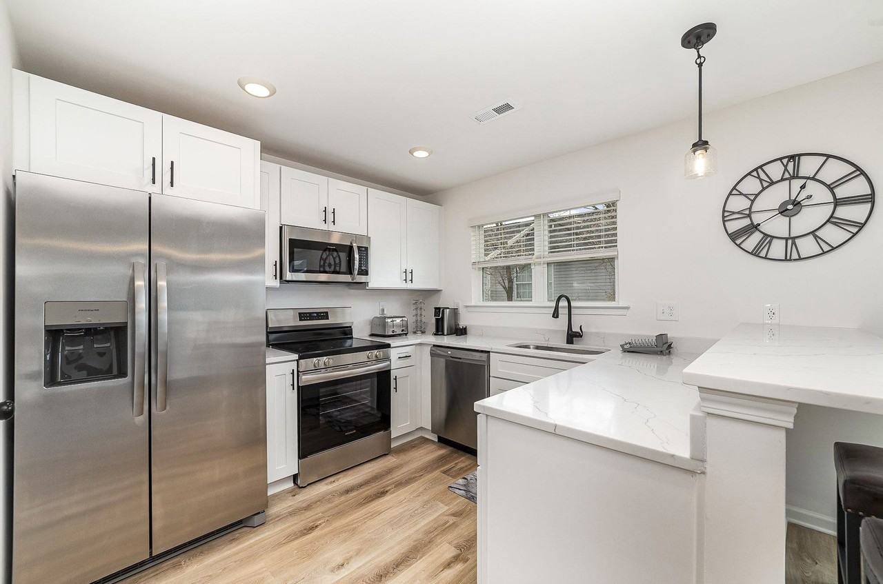 Eneida Sue Dr - Photo 7 of 10