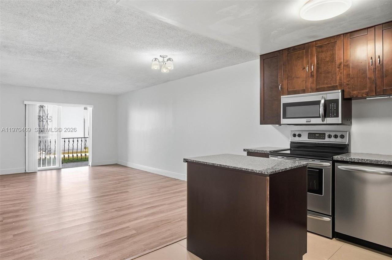 3001 Sw 2nd St #111C - Photo 3 of 22