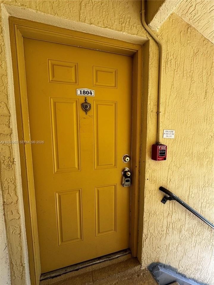 1257 Sw 46th Ave #1804 - Photo 4 of 14