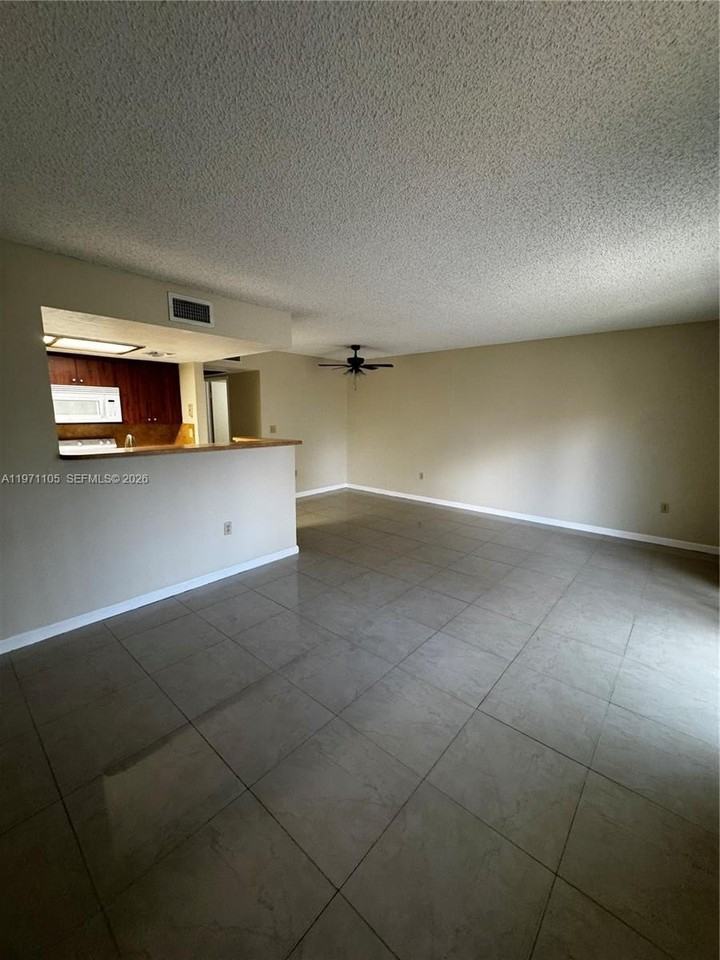 3220 Coral Lake Dr #3220 - Photo 7 of 9