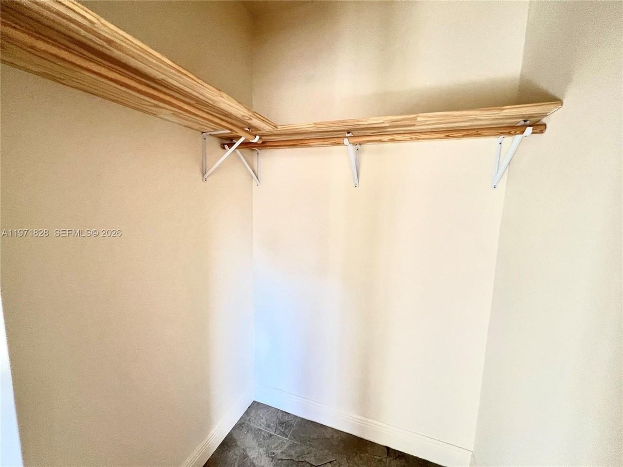 1830 Nw 1st St #10 - Photo 6 of 14