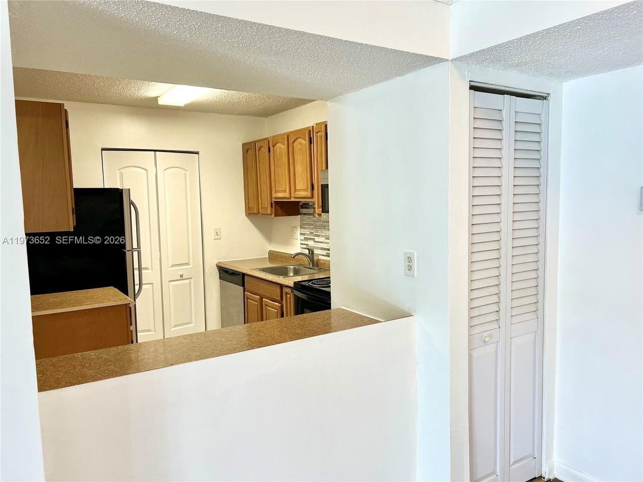 20761 Ne 4th Pl #104 - Photo 3 of 11