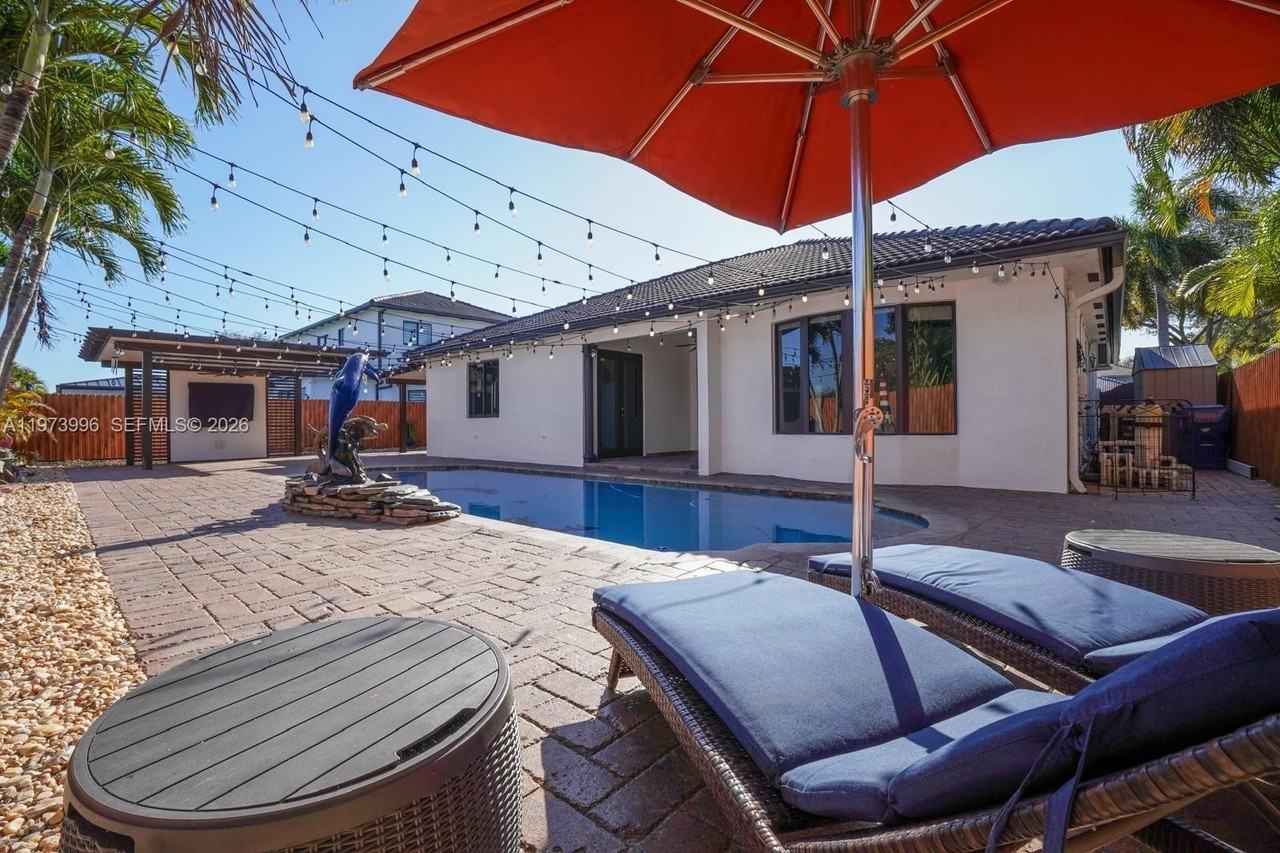 16401 Nw 77th Pl - Photo 3 of 15