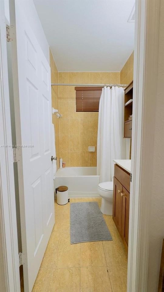 10131 Nw 10th St #0 - Photo 4 of 13