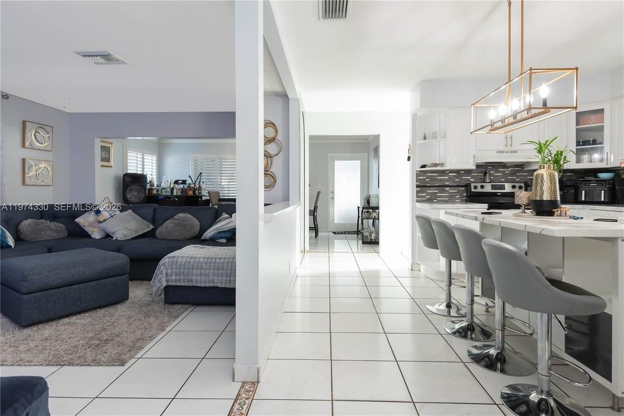 5640 Hayes St #5640 - Photo 7 of 32